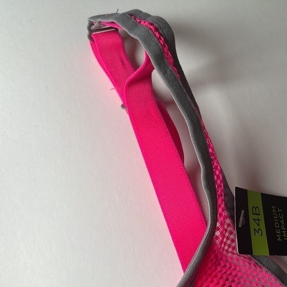 AMBRIELLE Sports Bra Medium Impact Underwire Adjustable Straps 34B Hot Pink - Picture 4 of 12